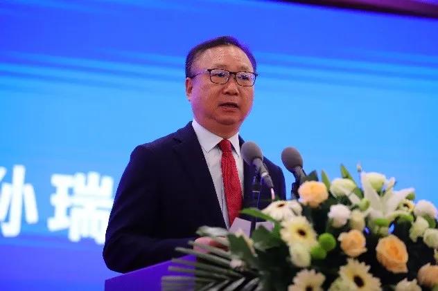 孙瑞哲：让科技自立自强成为纺织服装产业发展的战略支撑