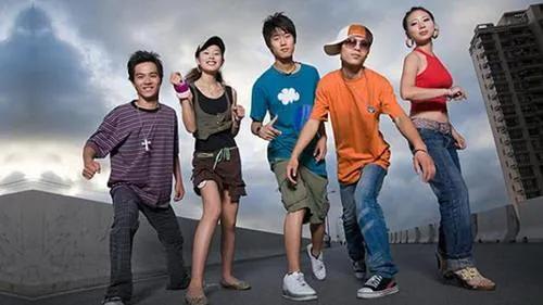 中服协：2021年1-2月服装行业经济运行情况简报