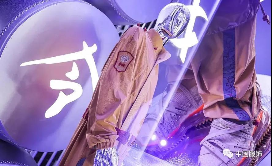 跑鞋市场扩张浪潮中，特步能否靠科技升级起“騛”?盈利超预期！特步上半年净利预增65%以上